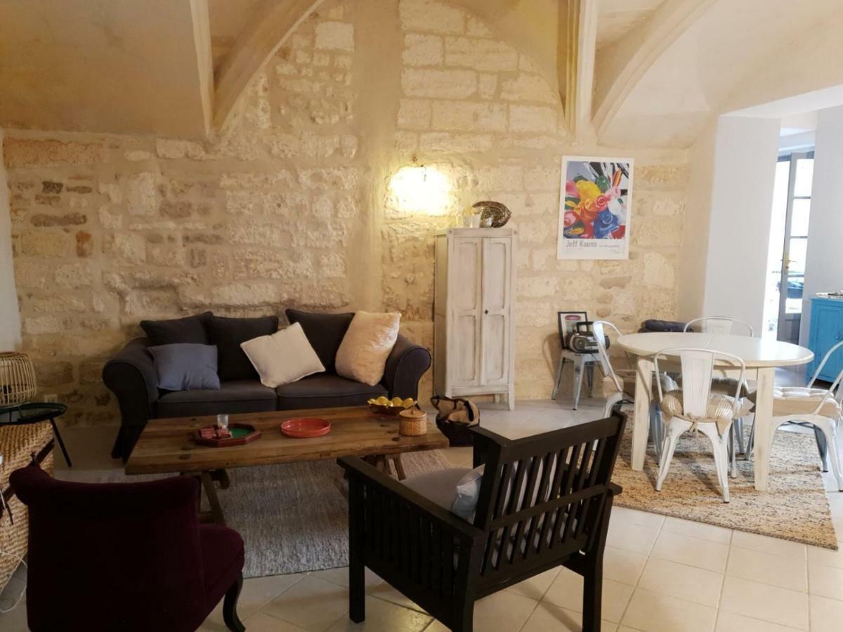 Arles Rental-Cote Forum. エクステリア 写真